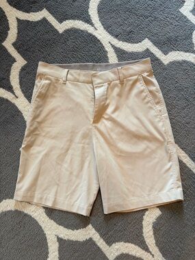 Nike Men's Khaki Flat-Front Golf Shorts